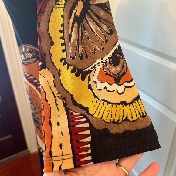 Papillon Blanc Long Sleeve Black A-Line Dress with Vibrant Floral Accents - Picture 5 of 8